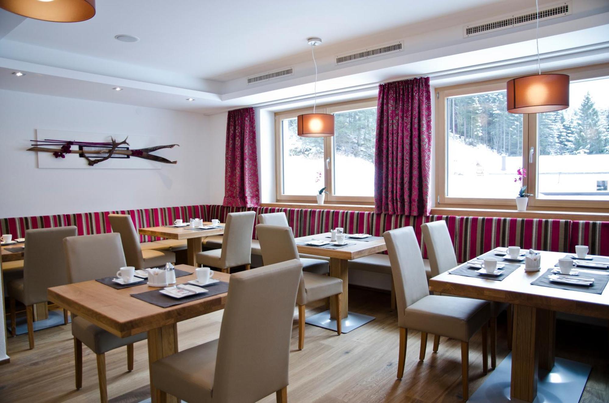Hotel Garni Alpenland Ischgl Extérieur photo