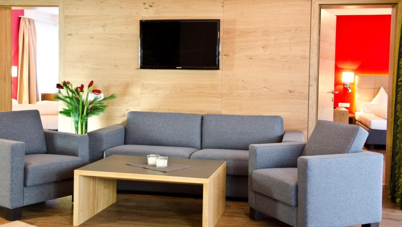 Hotel Garni Alpenland Ischgl Extérieur photo