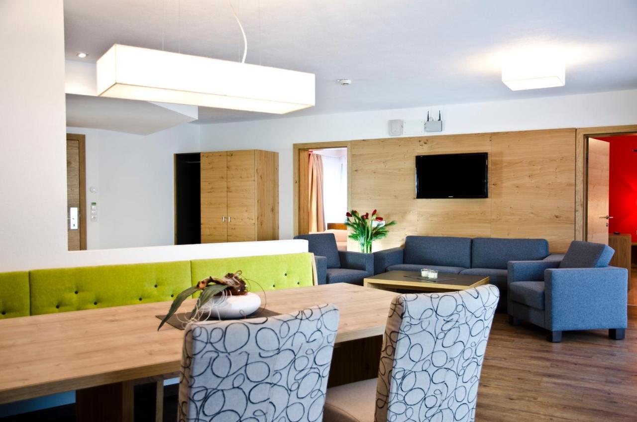 Hotel Garni Alpenland Ischgl Extérieur photo